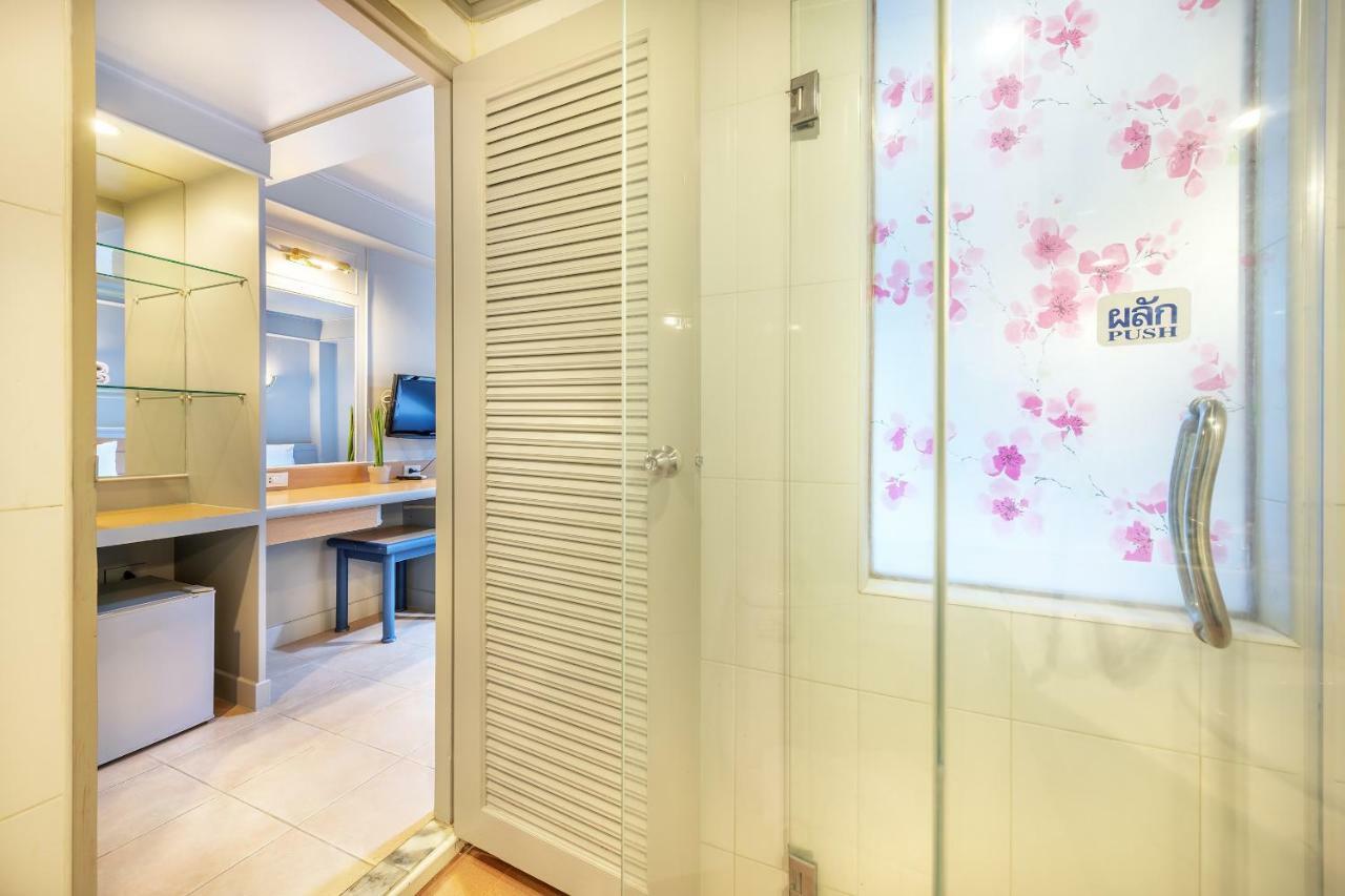 Patong Beachfront Boutique Hotel Kültér fotó