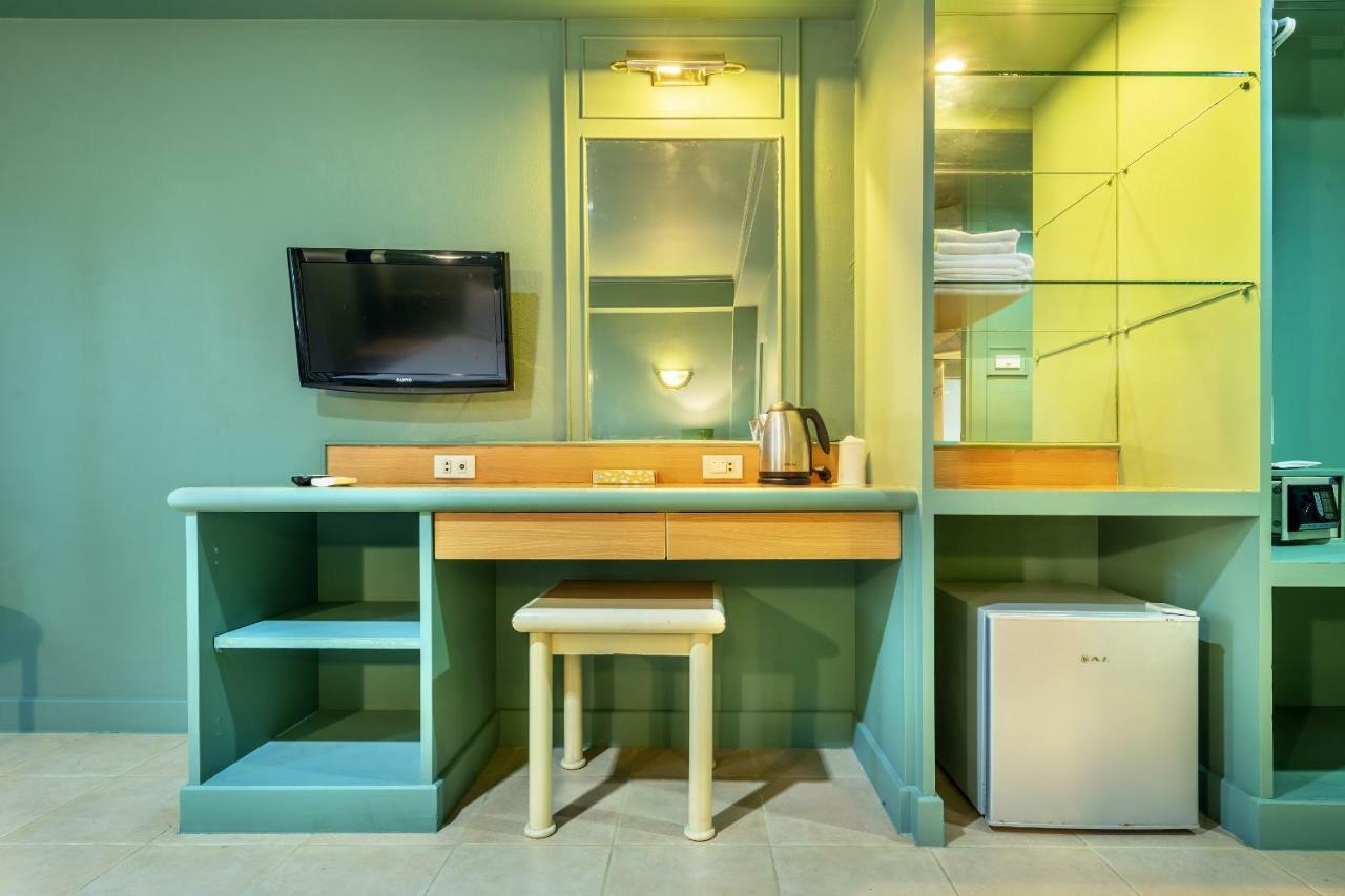 Patong Beachfront Boutique Hotel Kültér fotó